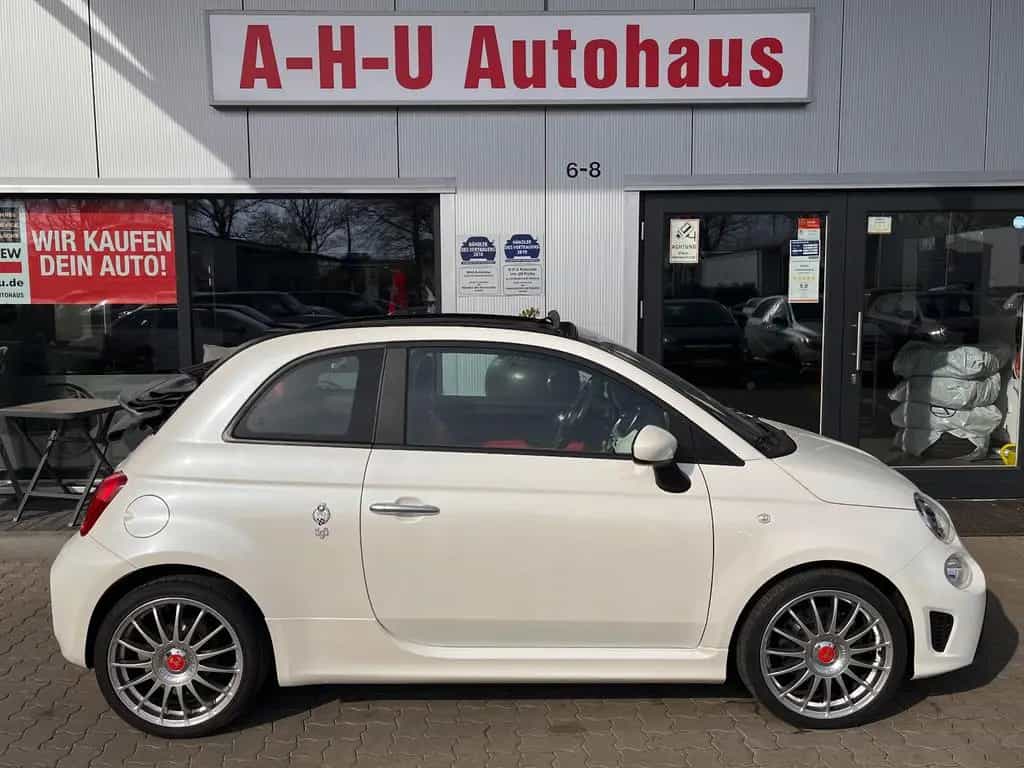 Abarth 595C Cabrio 70th Anniversary 10/2019-photo-1