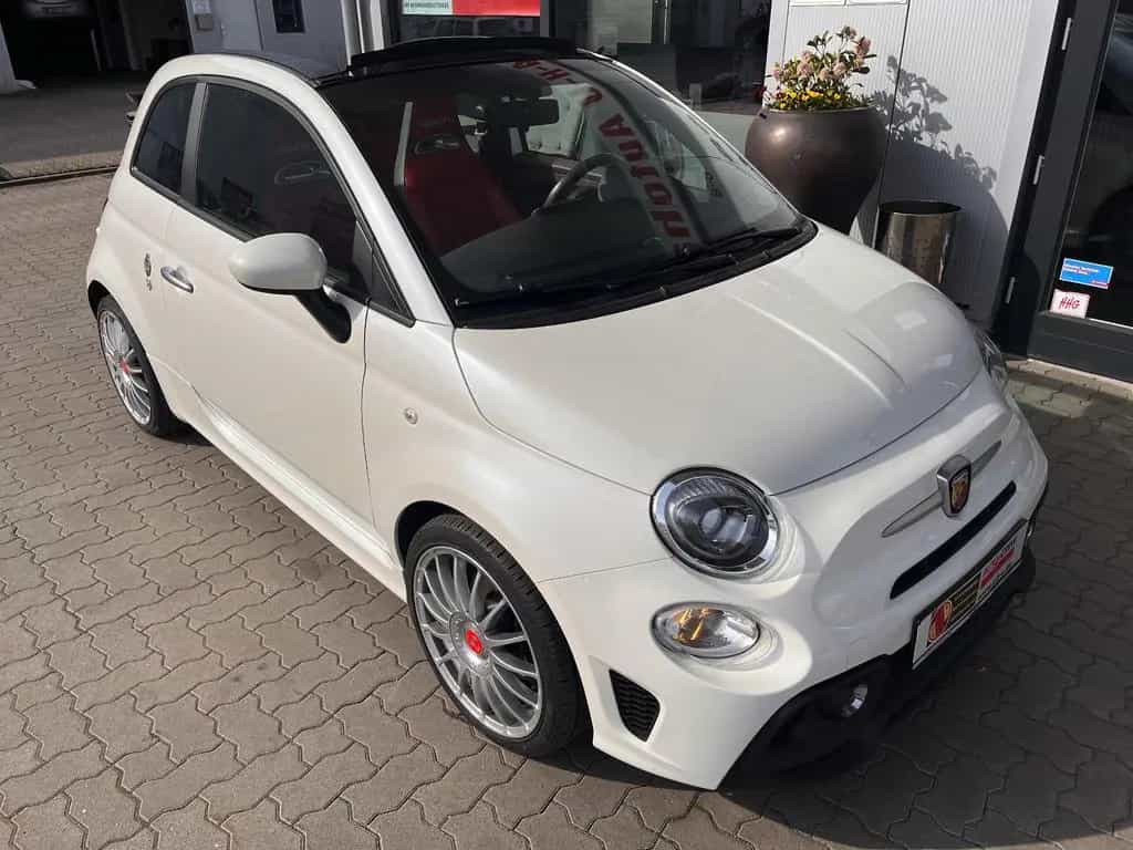 Abarth 595C Cabrio 70th Anniversary 10/2019-photo-4