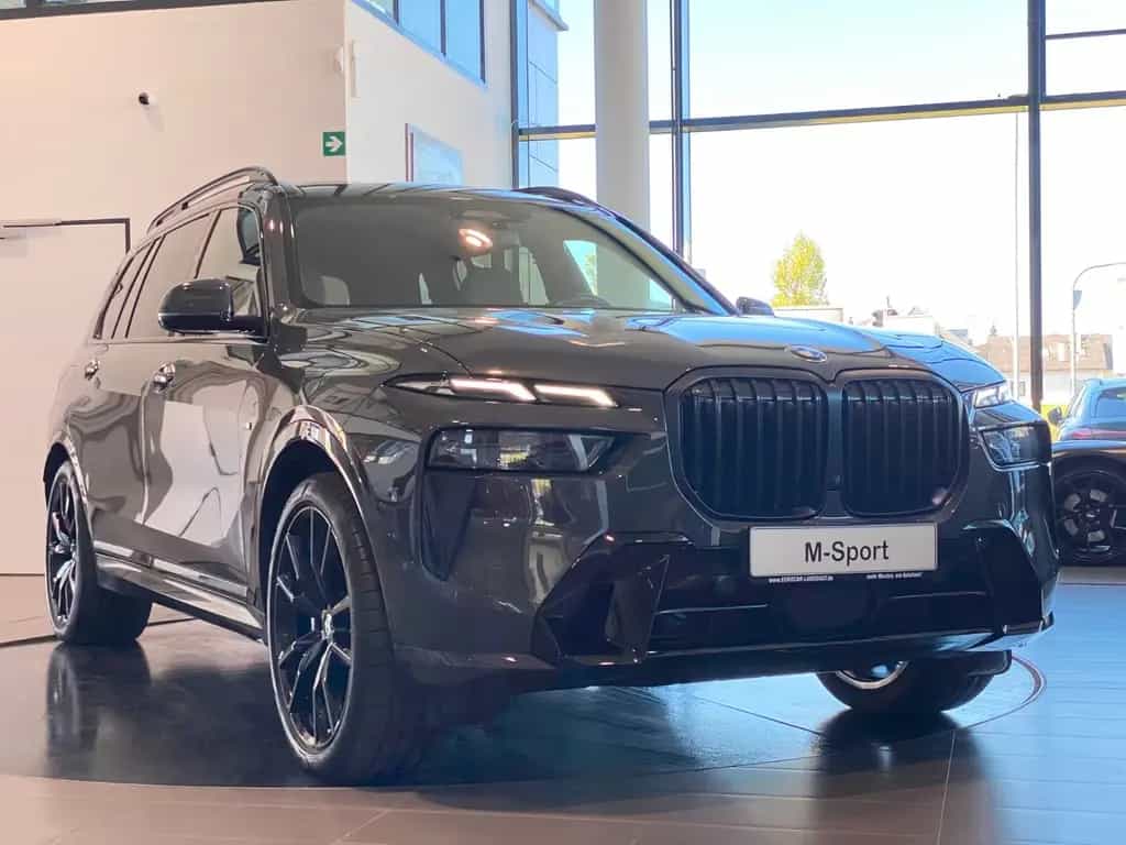 BMW X7 40d M-Sport Pro Carbon Sbel B&W ACC AHK 22" 02/2023-photo-2