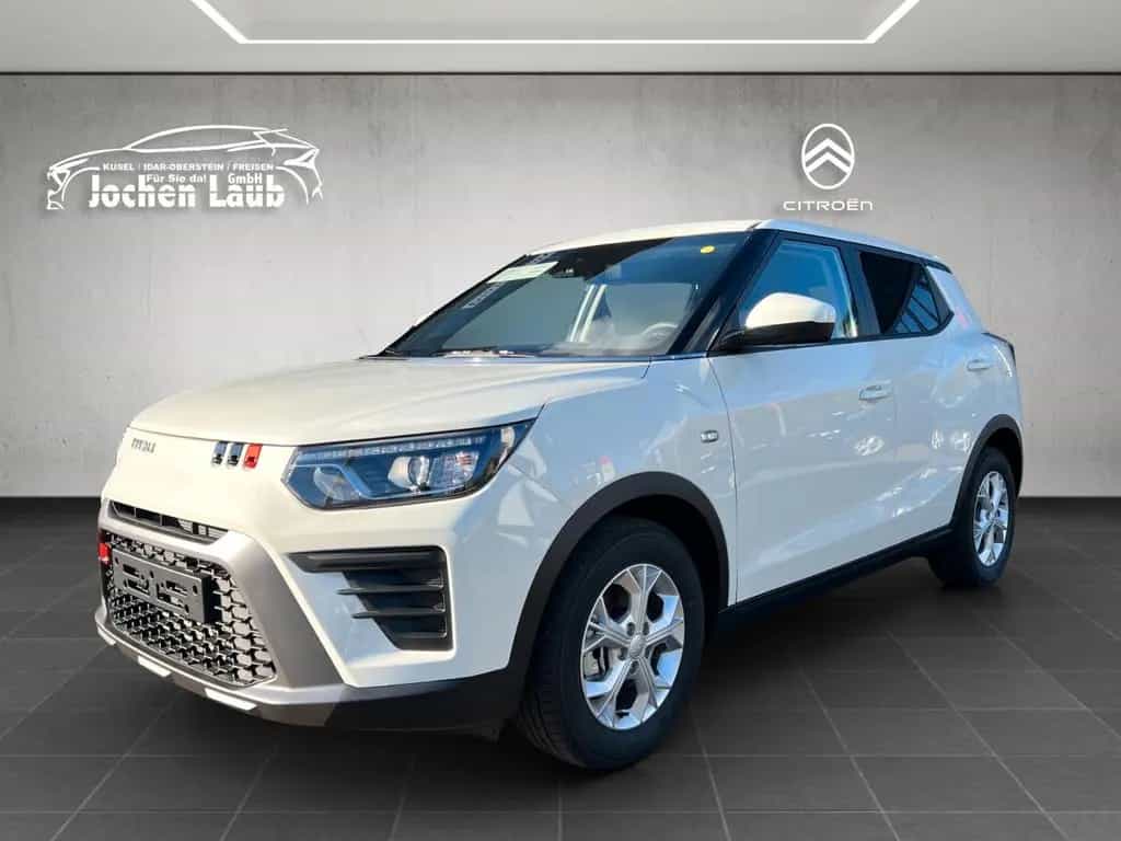 KGM Tivoli Nomad MT 2WD null-photo-0
