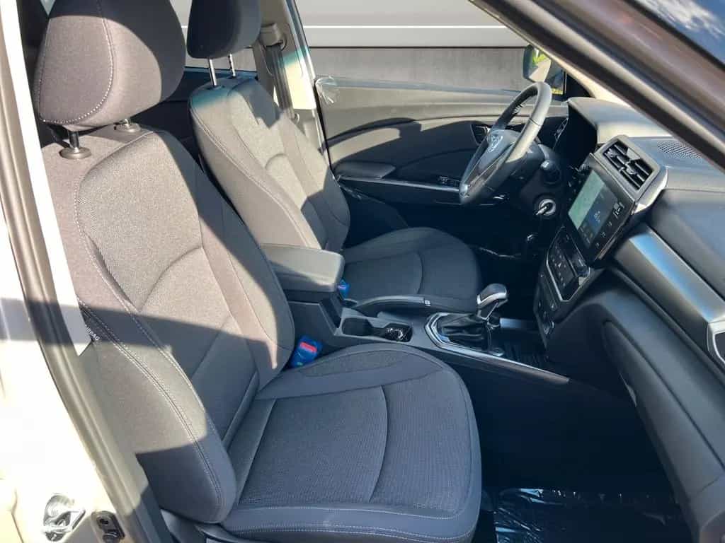 KGM Tivoli Nomad MT 2WD null-photo-16