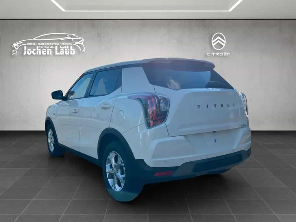KGM Tivoli Nomad MT 2WD null-photo-2