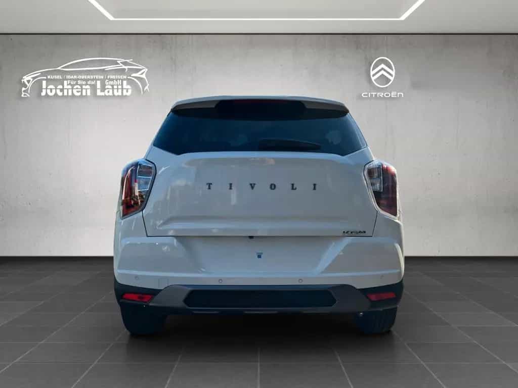 KGM Tivoli Nomad MT 2WD null-photo-3