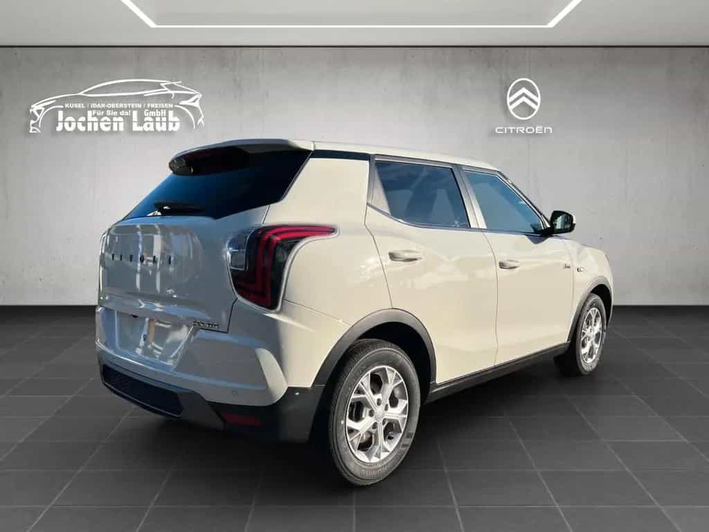 KGM Tivoli Nomad MT 2WD null-photo-4