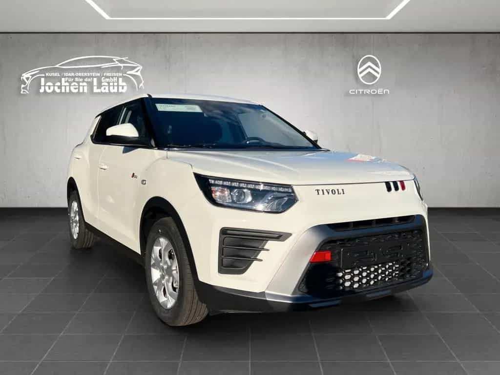 KGM Tivoli Nomad MT 2WD null-photo-6