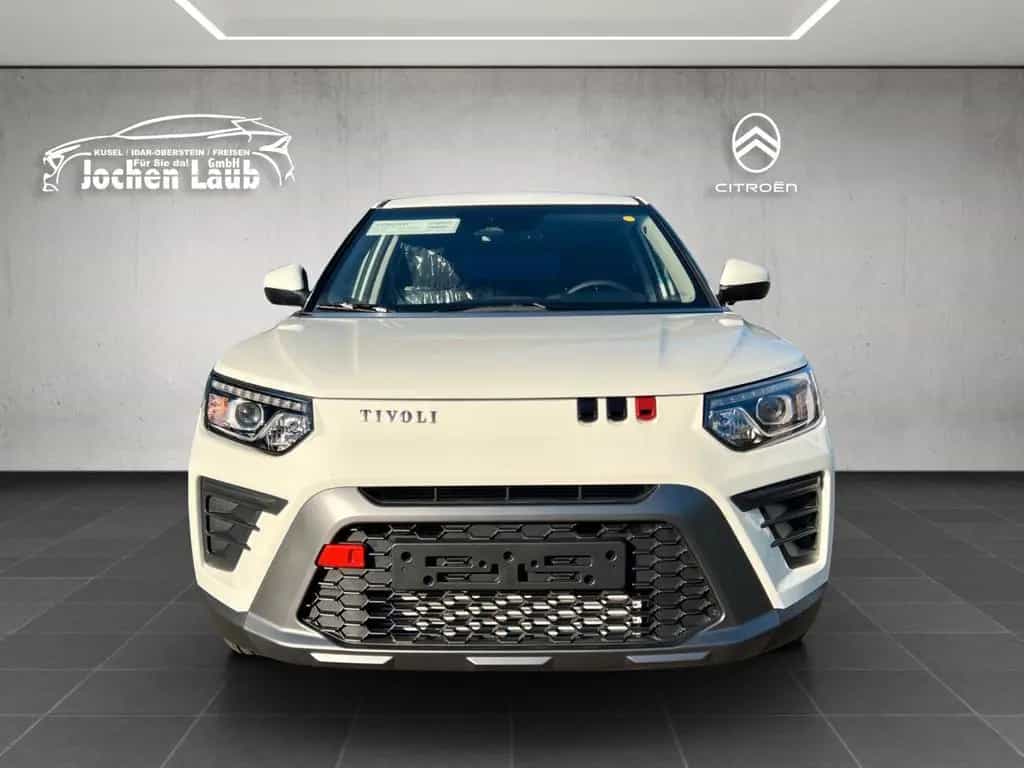 KGM Tivoli Nomad MT 2WD null-photo-7