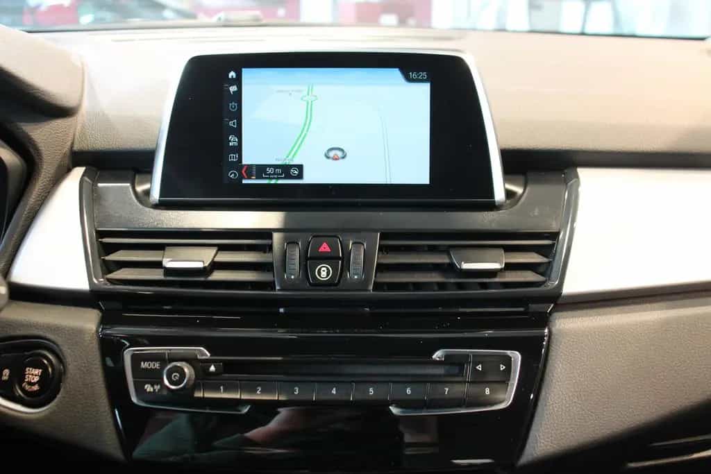 BMW 2 Series 218 Active Tourer Advantage Navi SHZ PDC 02/2018-photo-11