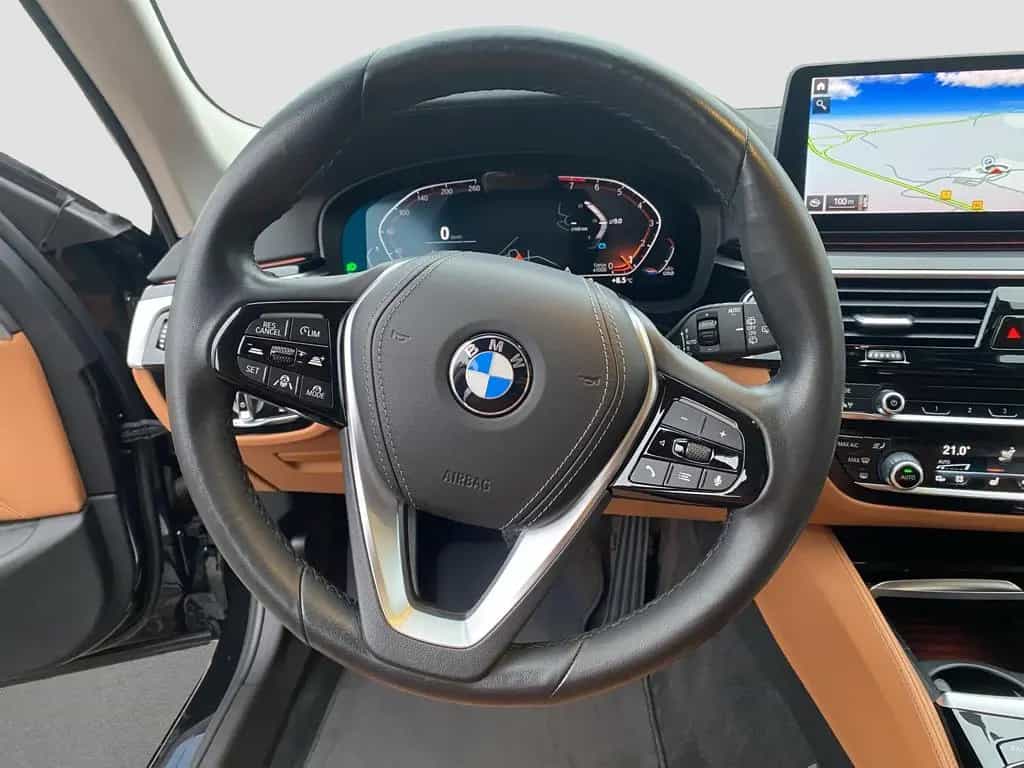 BMW 5 Series 530i Touring Luxury Line ACC Laser Luftfed. Pano 10/2021-photo-11