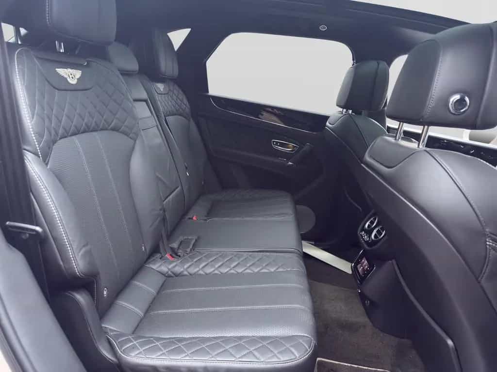 Bentley Bentayga 6.0 W12 4WD Aut. / CARBON / PANO 12/2018-photo-16