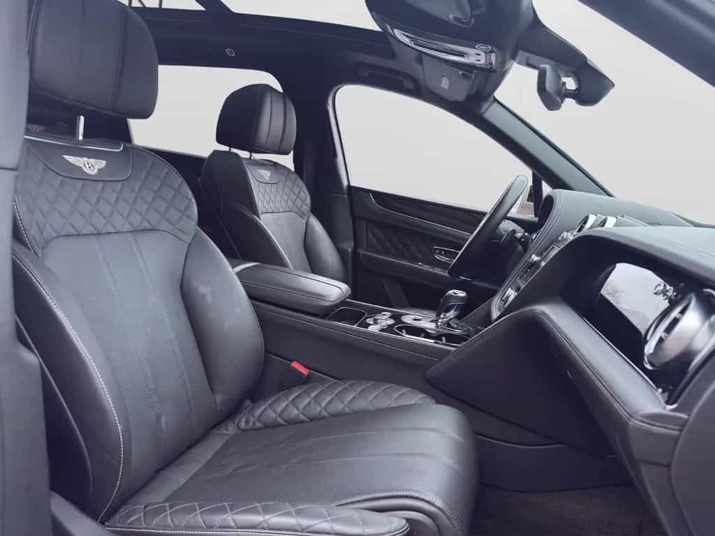 Bentley Bentayga 6.0 W12 4WD Aut. / CARBON / PANO 12/2018-photo-17