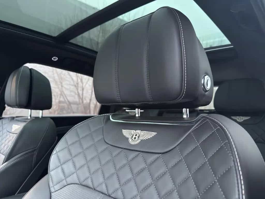 Bentley Bentayga 6.0 W12 4WD Aut. / CARBON / PANO 12/2018-photo-26