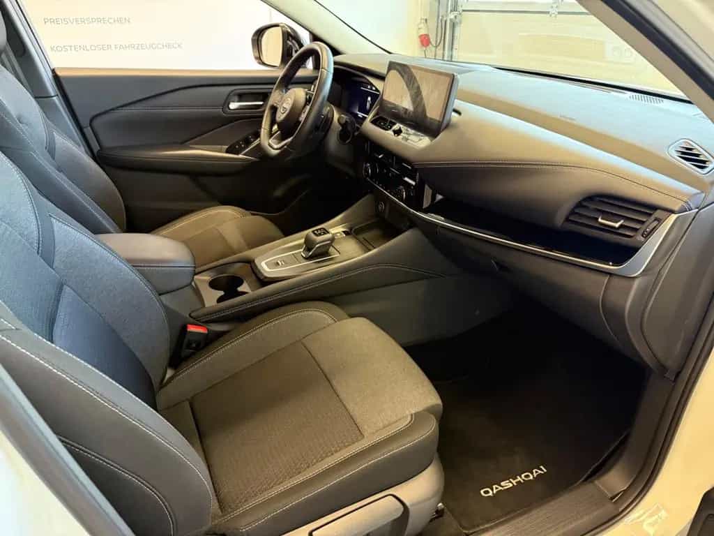 Nissan Qashqai N-Connecta 1.3DIG-T Business Technologie 04/2023-photo-25