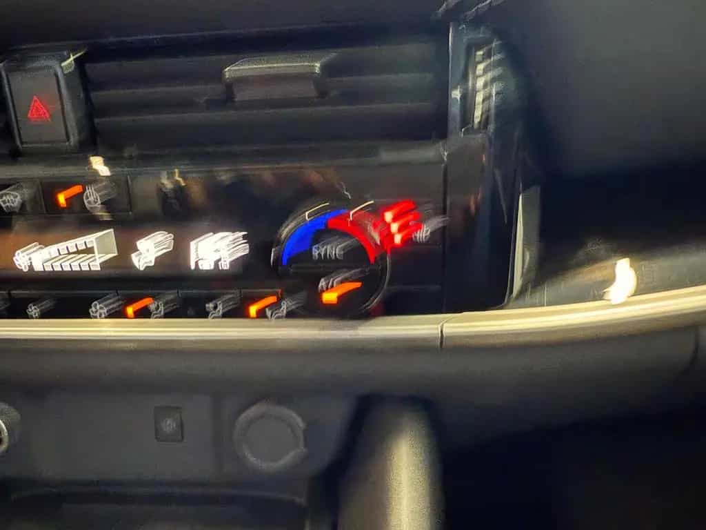 Nissan Qashqai N-Connecta 1.3DIG-T Business Technologie 04/2023-photo-29