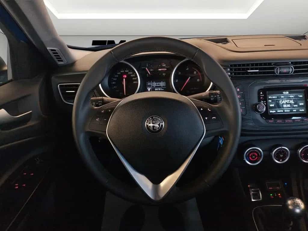 Alfa Romeo Giulietta 1.6 JTDm 120 CV - NEOPATENT 05/2018-photo-12
