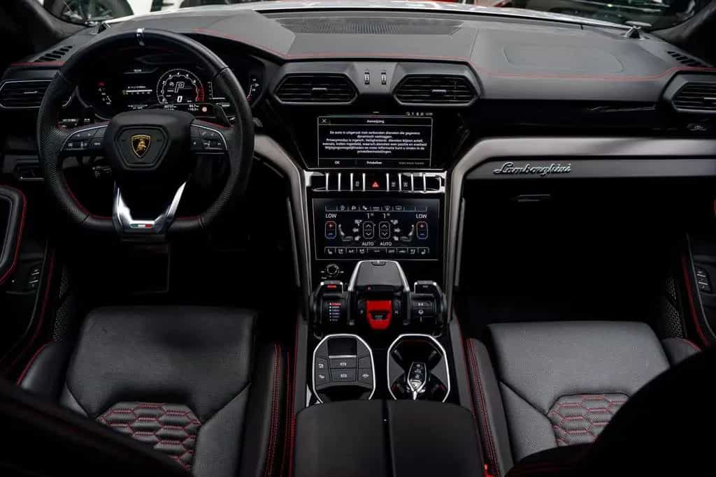 Lamborghini Urus 4.0 V8 HUD Leder Ceramic B&O 360° Massage A 05/2022-photo-12