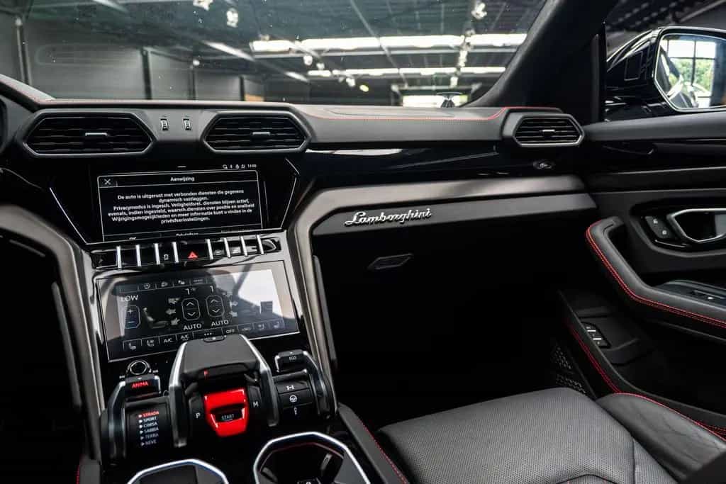 Lamborghini Urus 4.0 V8 HUD Leder Ceramic B&O 360° Massage A 05/2022-photo-16