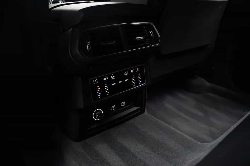 Lamborghini Urus 4.0 V8 HUD Leder Ceramic B&O 360° Massage A 05/2022-photo-20