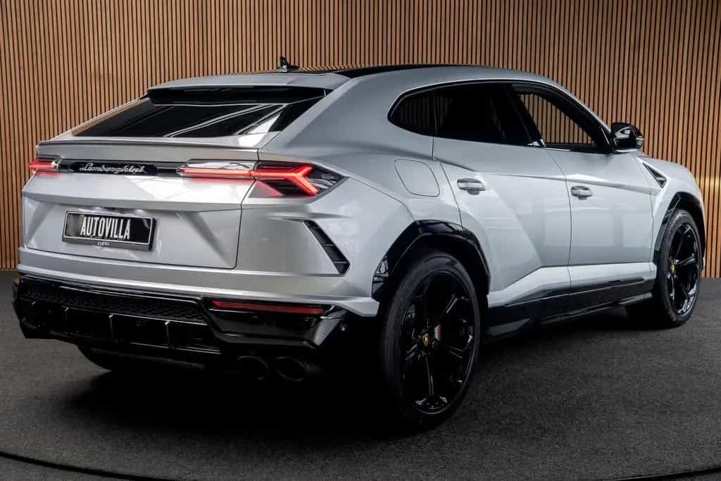 Lamborghini Urus 4.0 V8 HUD Leder Ceramic B&O 360° Massage A 05/2022-photo-7