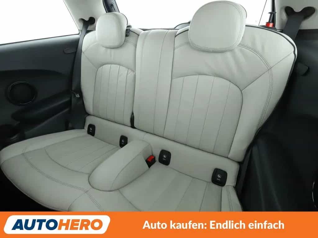 MINI Cooper D Aut.*NAVI*HUD*LED* 11/2018-photo-13