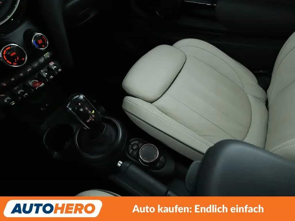 MINI Cooper D Aut.*NAVI*HUD*LED* 11/2018-photo-24