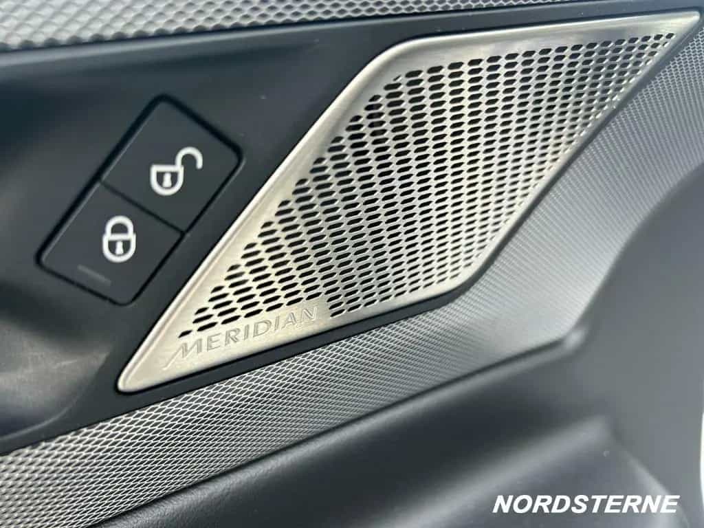 Jaguar XE D180 R-Dynamic S AWD LED+KAMERA+ACC+LEDER 07/2019-photo-20