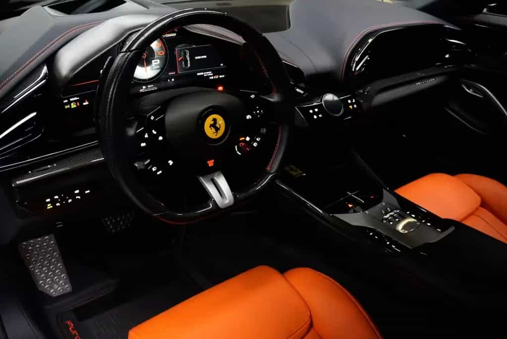 Ferrari Purosangue 6.5 V12 Carbon Burmester Atelier Mass 06/2024-photo-20