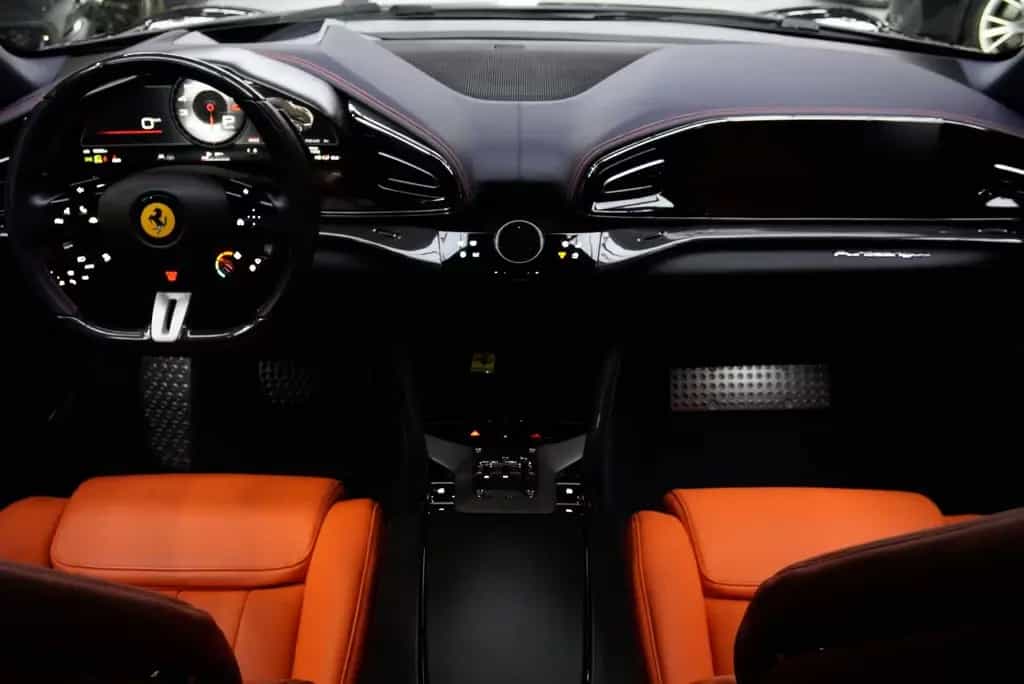 Ferrari Purosangue 6.5 V12 Carbon Burmester Atelier Mass 06/2024-photo-23