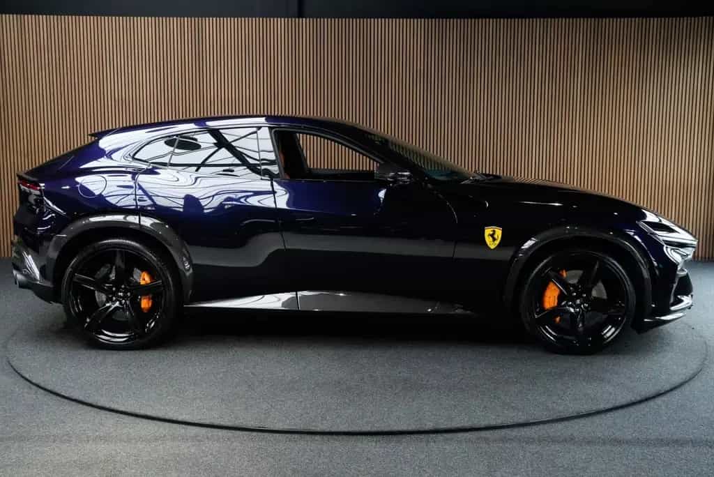 Ferrari Purosangue 6.5 V12 Carbon Burmester Atelier Mass 06/2024-photo-5