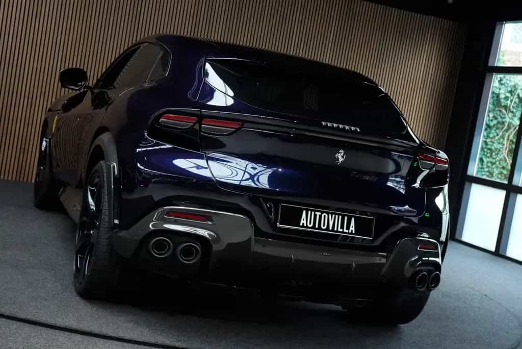 Ferrari Purosangue 6.5 V12 Carbon Burmester Atelier Mass 06/2024-photo-9