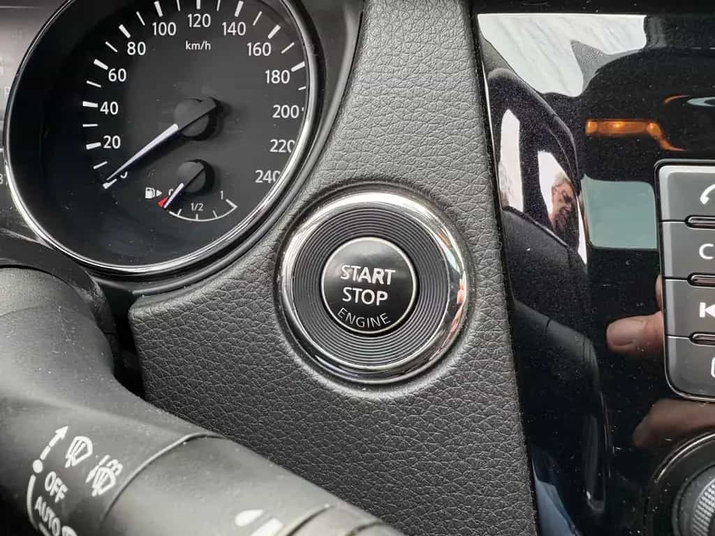 Nissan Qashqai 1.2 N-Connecta - PANO-Navi-18´ 03/2017-photo-16