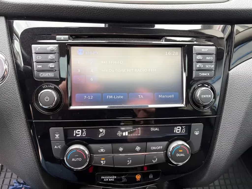 Nissan Qashqai 1.2 N-Connecta - PANO-Navi-18´ 03/2017-photo-19