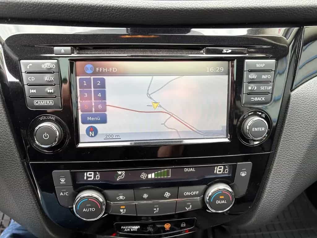 Nissan Qashqai 1.2 N-Connecta - PANO-Navi-18´ 03/2017-photo-20