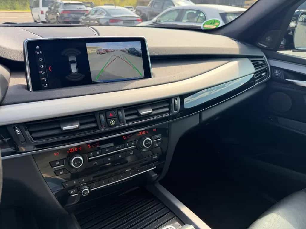 BMW X5 xDrive 40d M Sport Pano Kamera Head Up AHK 09/2018-photo-10
