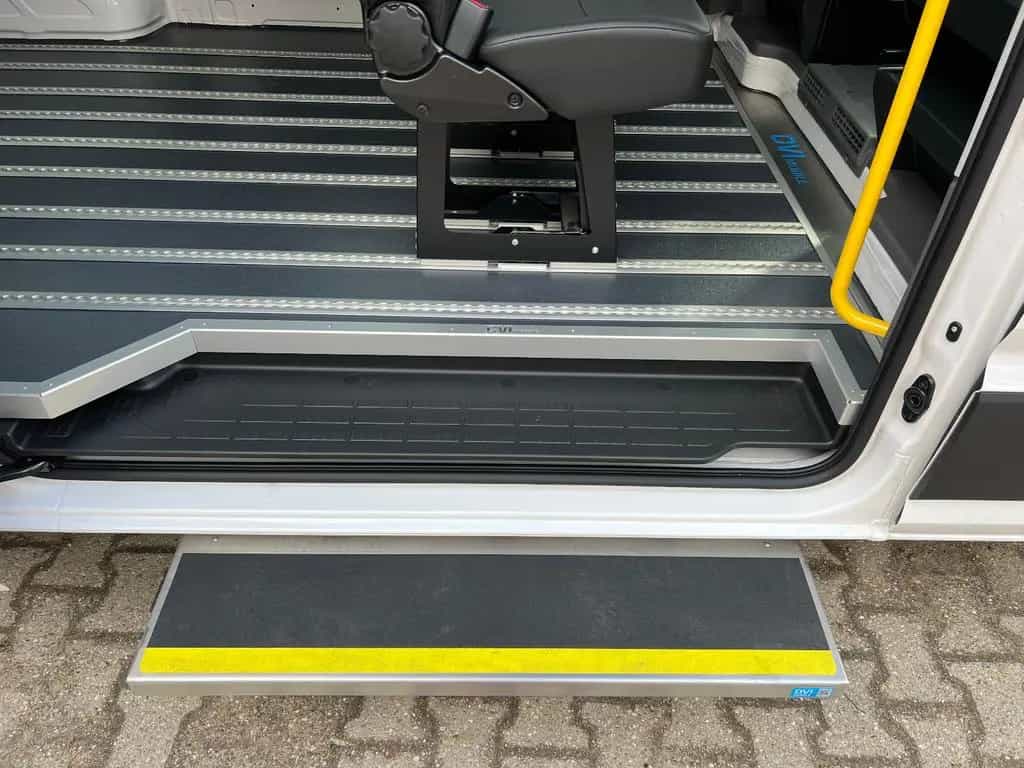MAN TGE L3 AMF Rollstuhllift Trittstufe null-photo-17