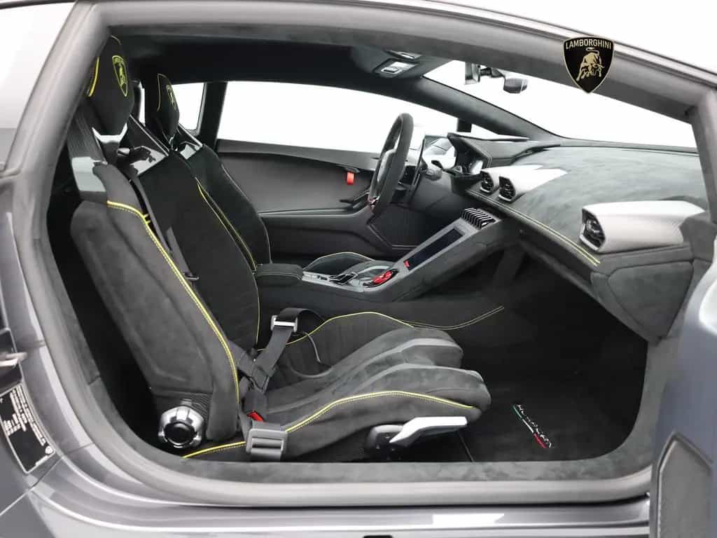 Lamborghini Huracán STO I Lamborghini Hamburg I CARBON I 11/2023-photo-7