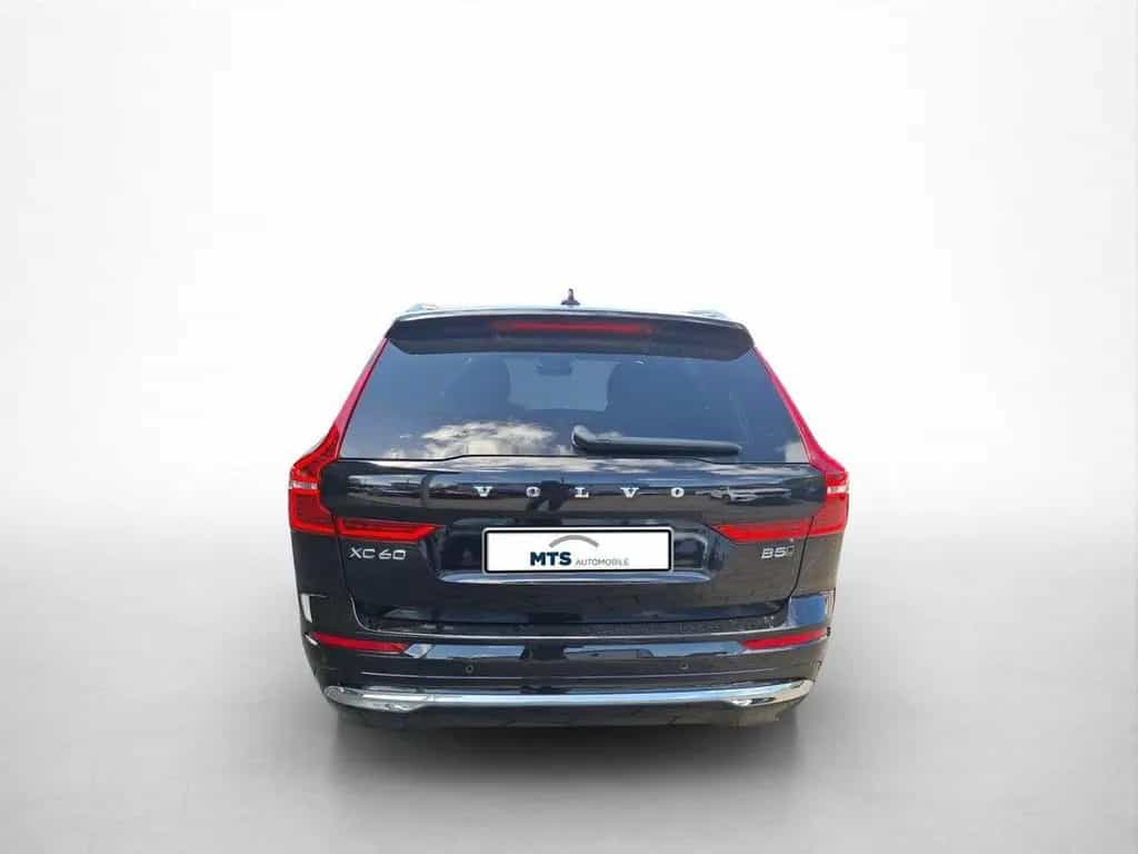 Volvo XC60 B5 AWD Diesel, Ultimate, 21"LM HUD Pano Kam 12/2022-photo-6