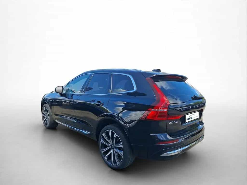 Volvo XC60 B5 AWD Diesel, Ultimate, 21"LM HUD Pano Kam 12/2022-photo-7