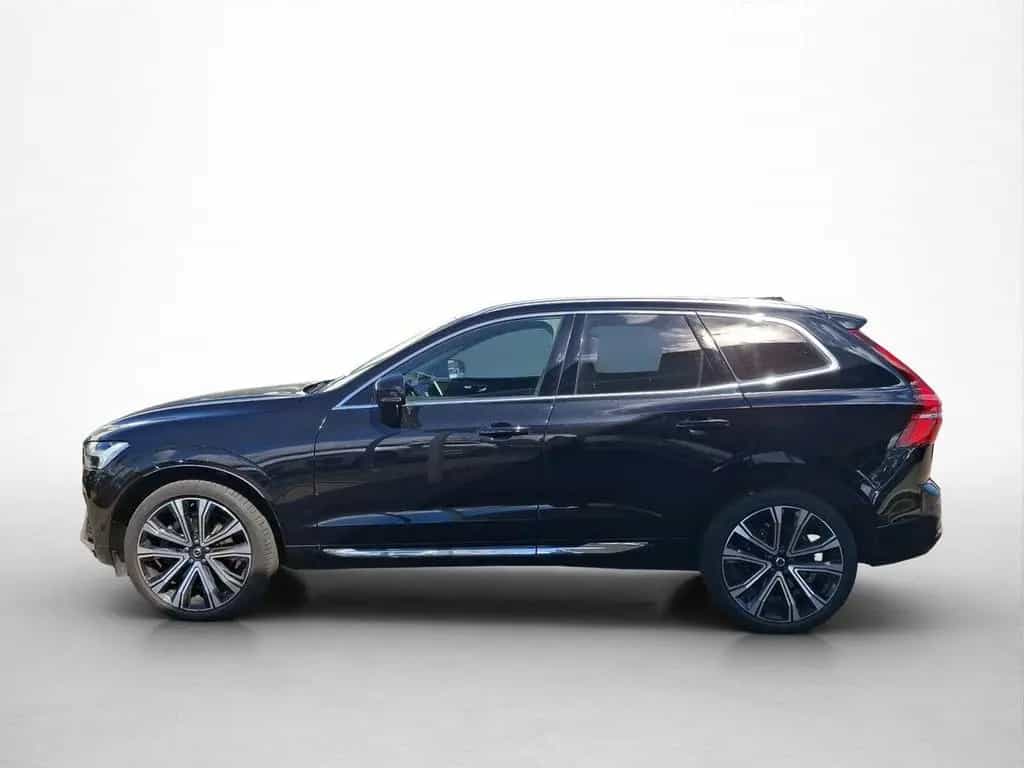 Volvo XC60 B5 AWD Diesel, Ultimate, 21"LM HUD Pano Kam 12/2022-photo-8