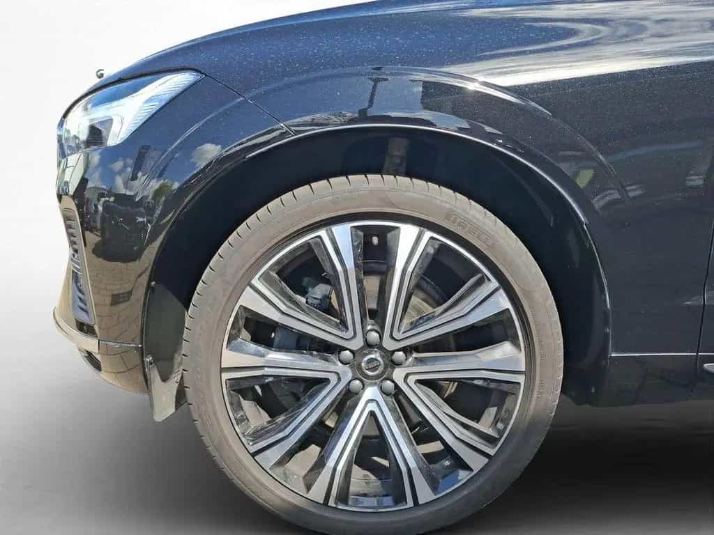 Volvo XC60 B5 AWD Diesel, Ultimate, 21"LM HUD Pano Kam 12/2022-photo-9