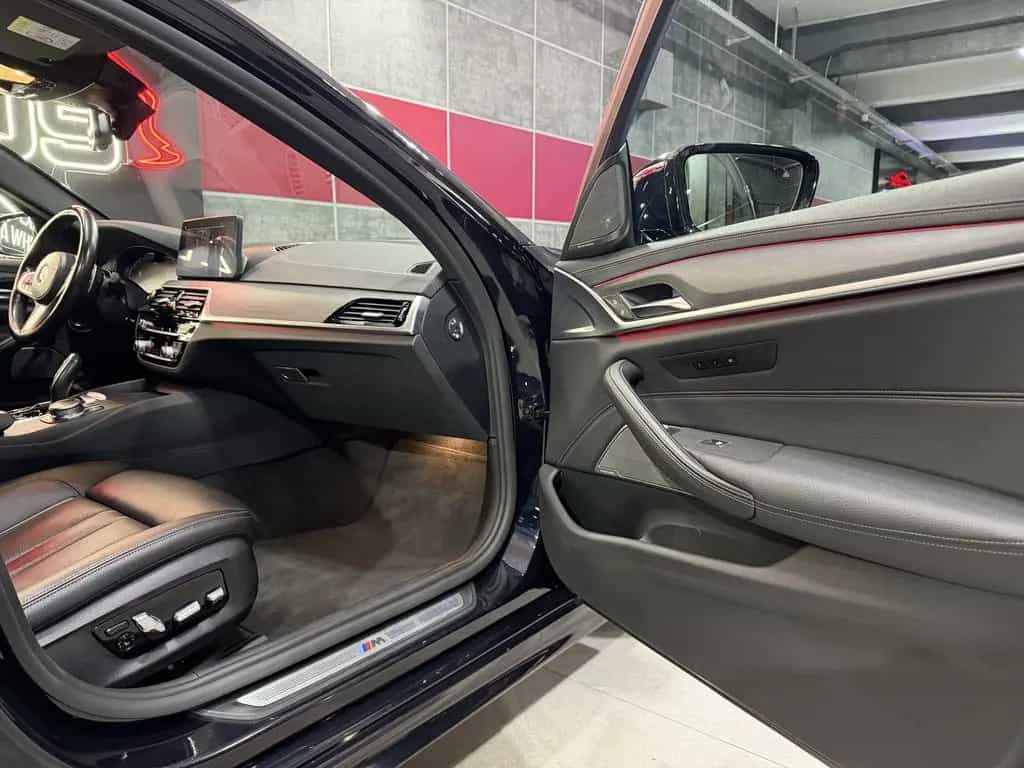 BMW 5 Series 530 d xDrive M Sport *PANO*H&K*DAKOTA*MEMORY* 03/2022-photo-19