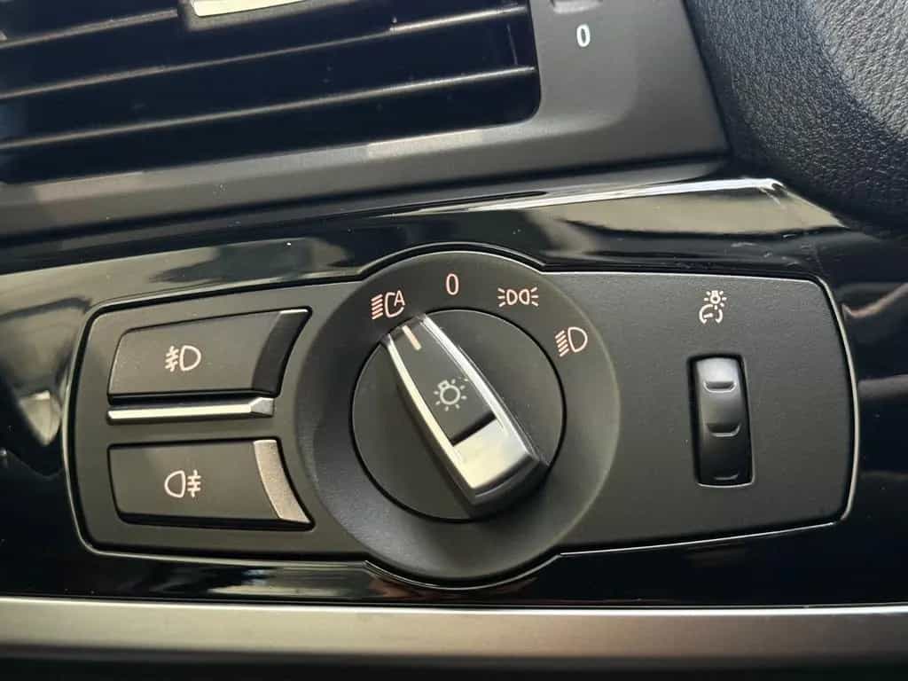 BMW X3 XDRIVE 20 D XLINE *HU/AU*SHZ*NAVI*TEMPO 01/2017-photo-39
