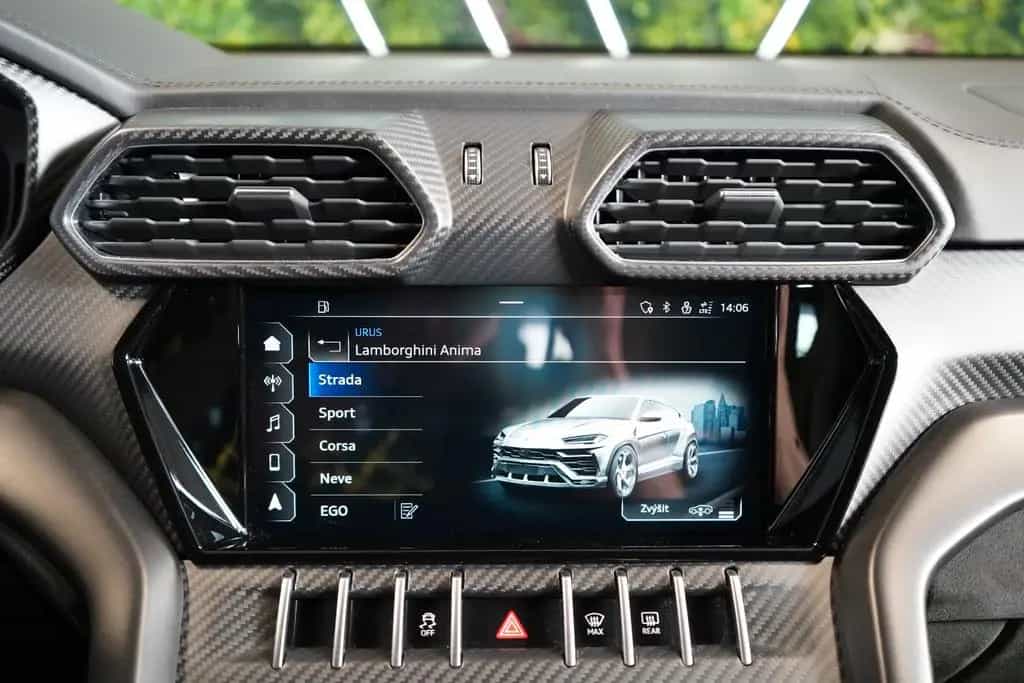 Lamborghini Urus GRAPHITE CAPSULE*PANO*CARBON*HUD*206612€NET 01/2023-photo-29