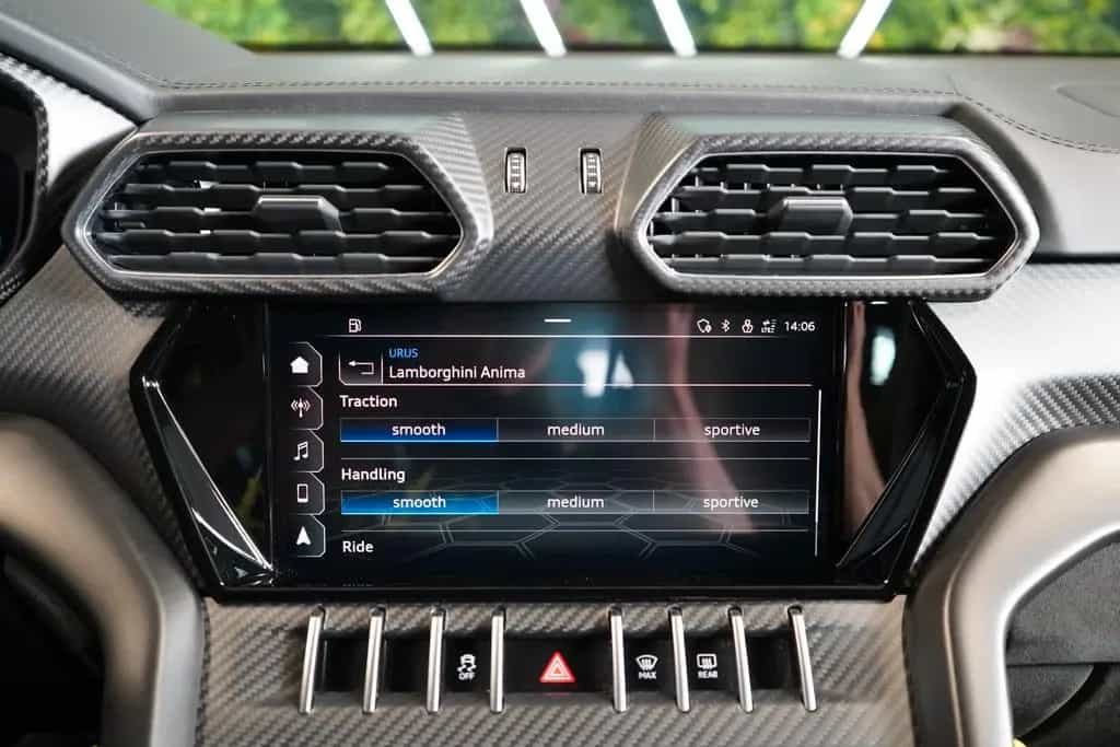 Lamborghini Urus GRAPHITE CAPSULE*PANO*CARBON*HUD*206612€NET 01/2023-photo-30