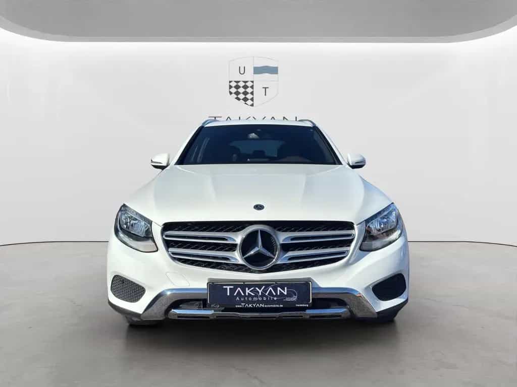 Mercedes-Benz GLC 250 4Matic / 2.Hand / NAVI / SHZ / Temp. / 06/2018-photo-1