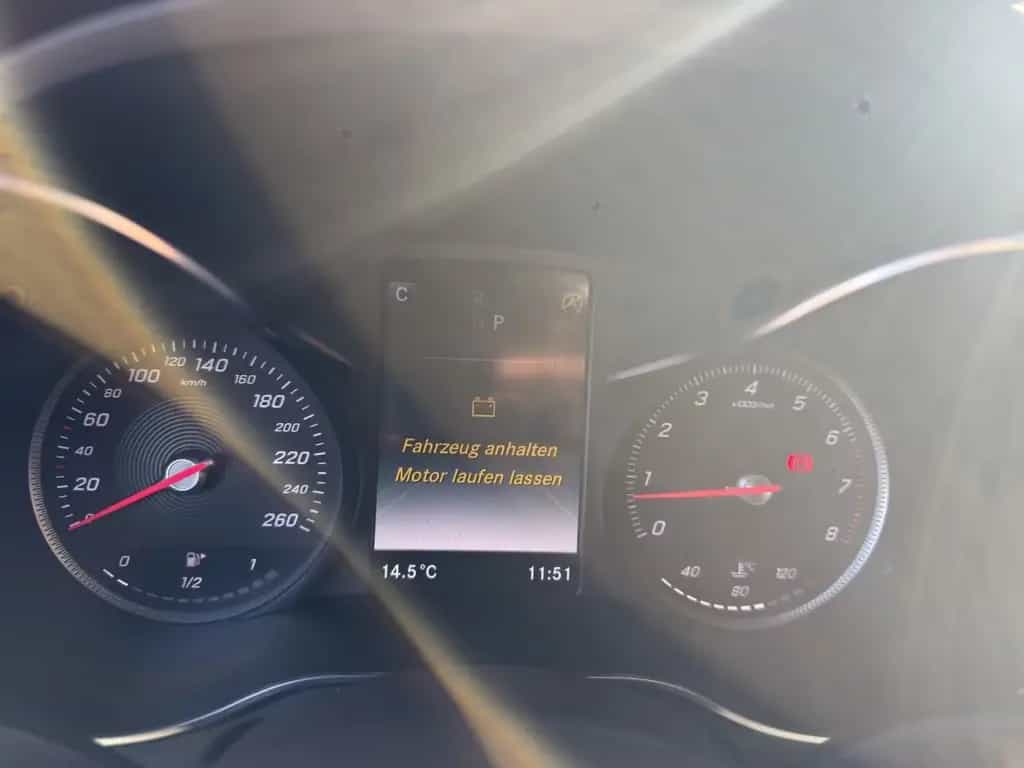 Mercedes-Benz GLC 250 4Matic / 2.Hand / NAVI / SHZ / Temp. / 06/2018-photo-15