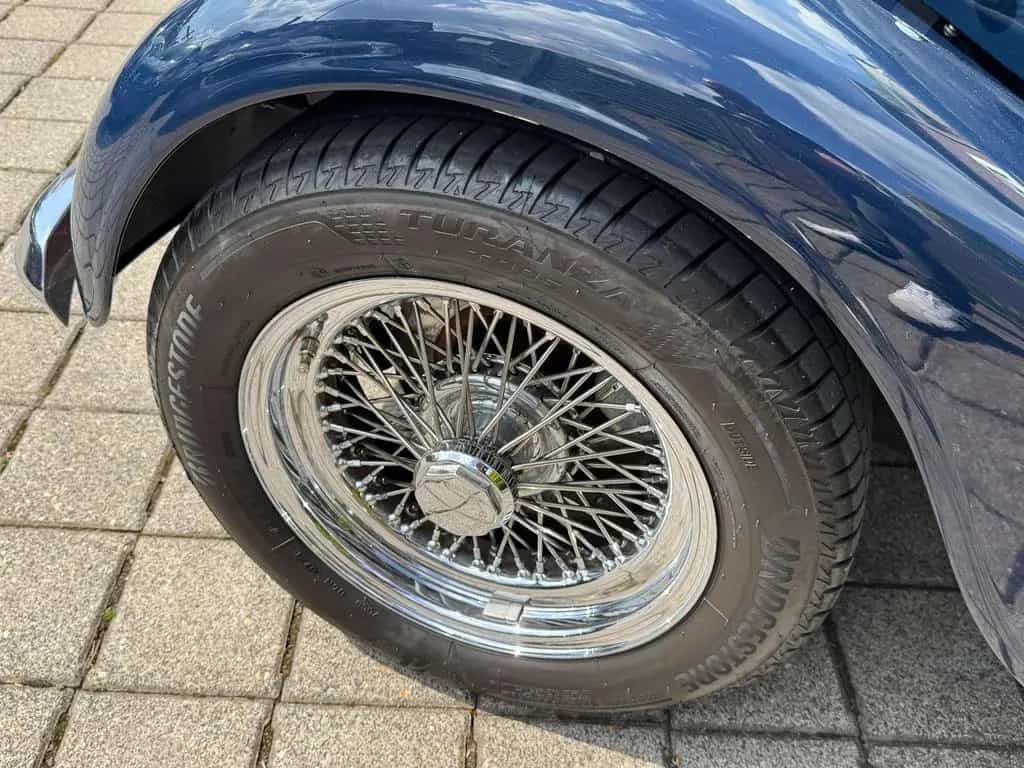 Morgan Plus 4 Roadster elegante Farbkombination 08/1989-photo-7