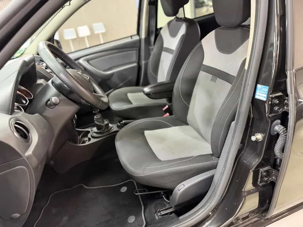 Dacia Duster I Black Shadow 4x2 Kamera Tempomat Klima 08/2017-photo-10