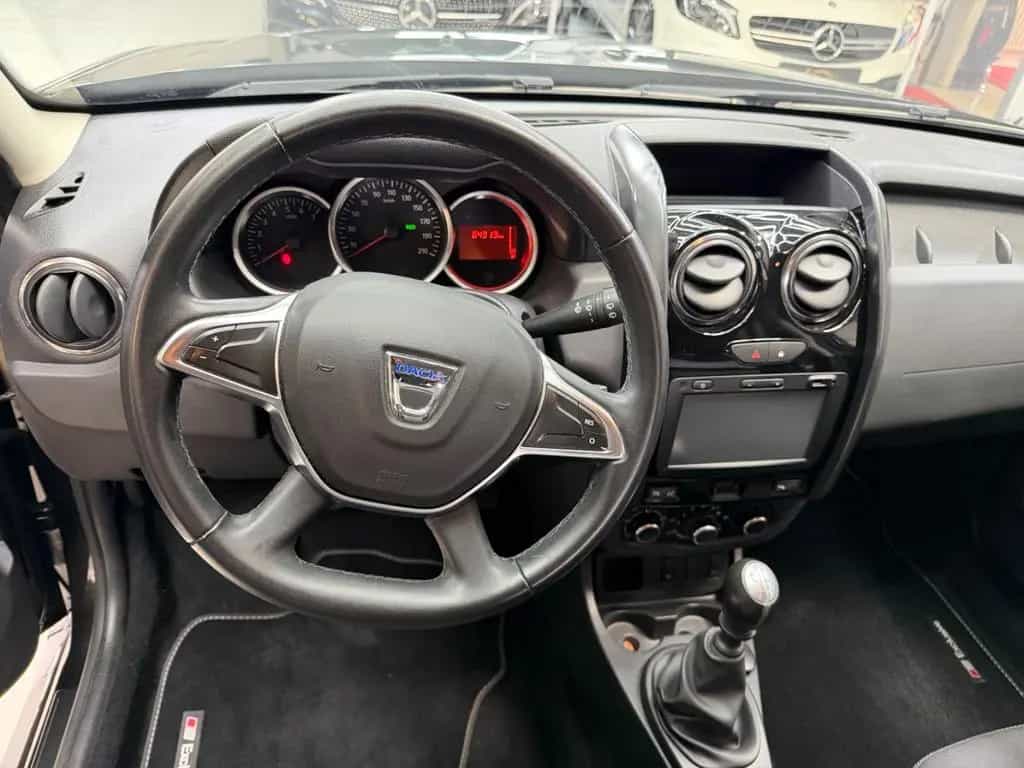 Dacia Duster I Black Shadow 4x2 Kamera Tempomat Klima 08/2017-photo-12