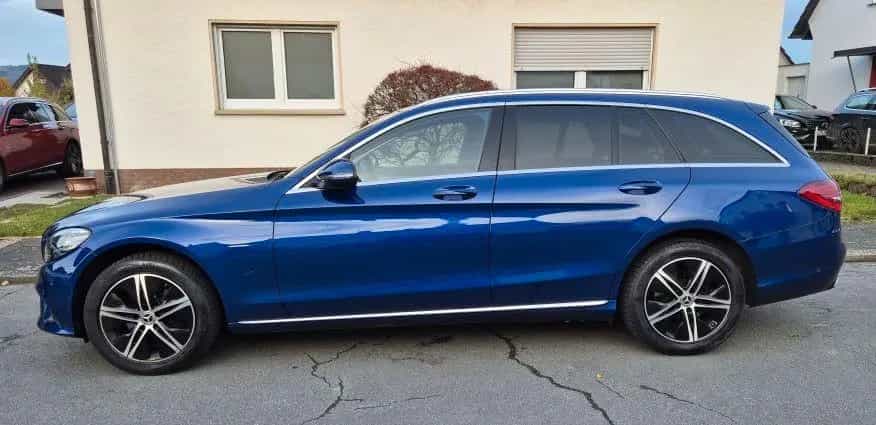 Mercedes-Benz C-Class 220 d 4MATIC T-Modell Pano AHK Garantie 2028 02/2020-photo-2