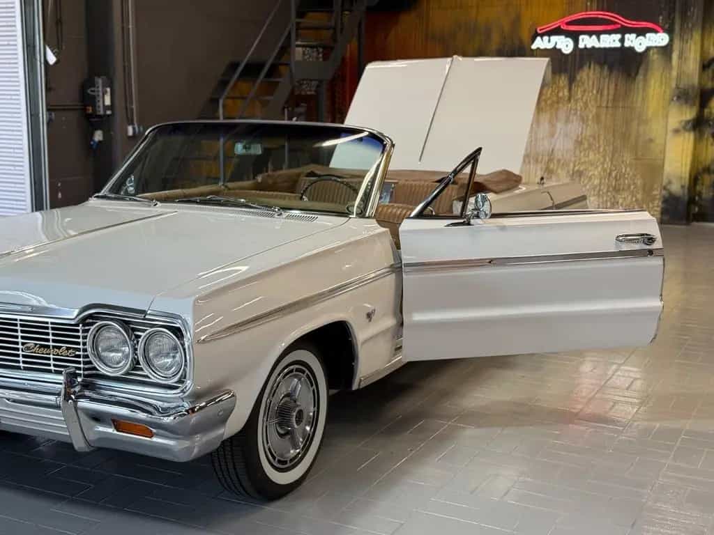 Chevrolet Impala SS Convertible 07/1964-photo-12